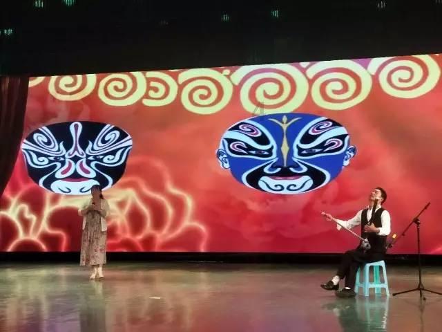 小猫钓鱼游戏龙王版有船